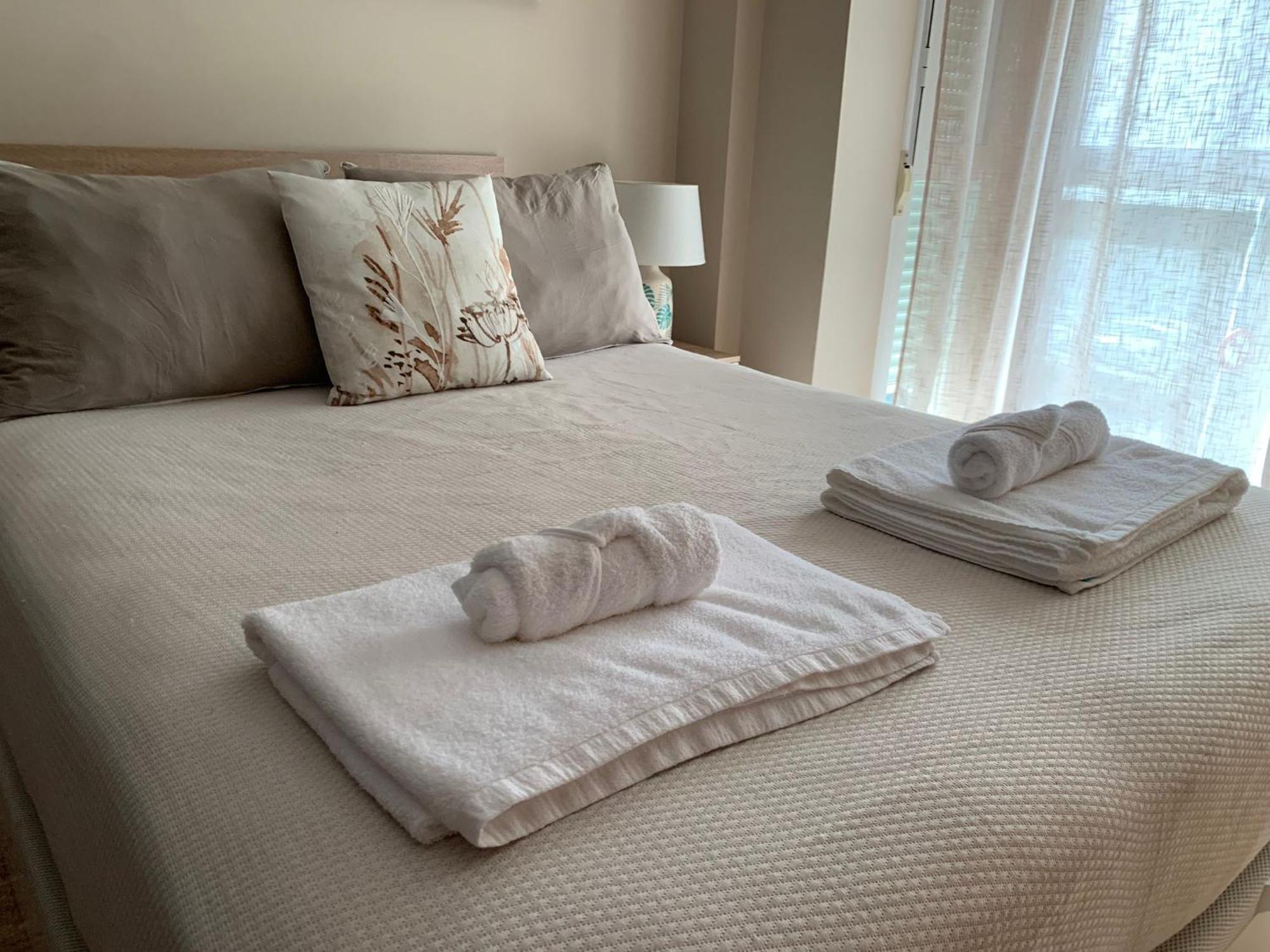Apartamentos Hernan Cortes Villanueva De La Serena Εξωτερικό φωτογραφία
