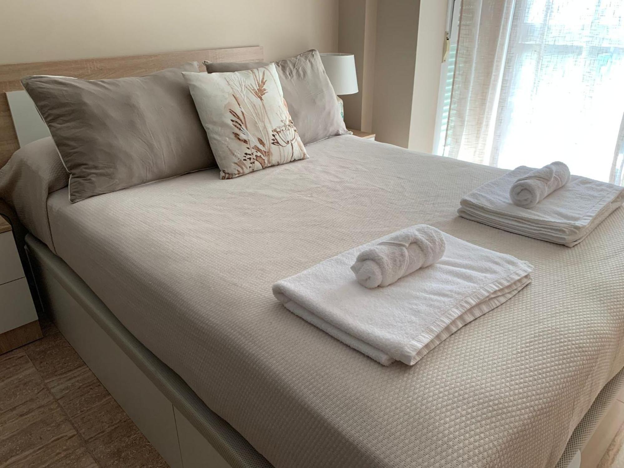 Apartamentos Hernan Cortes Villanueva De La Serena Εξωτερικό φωτογραφία
